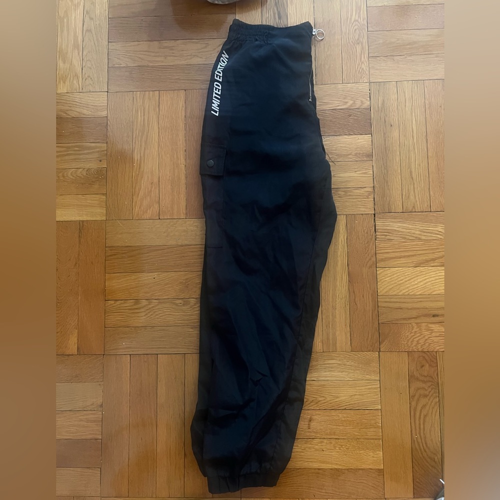 Windbreaker Pants : Limited Edition